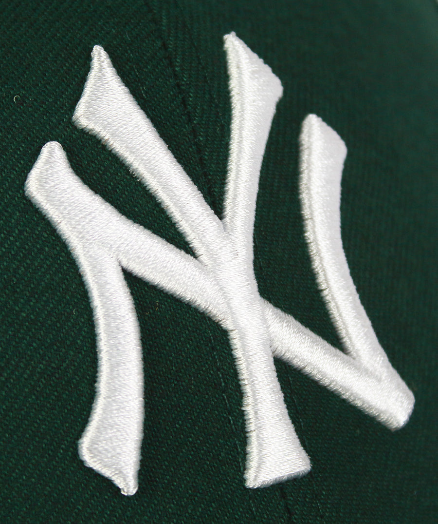 47 MLB New York Yankees MVP Snapback Cap F11B-MVPSP17WBP-DG