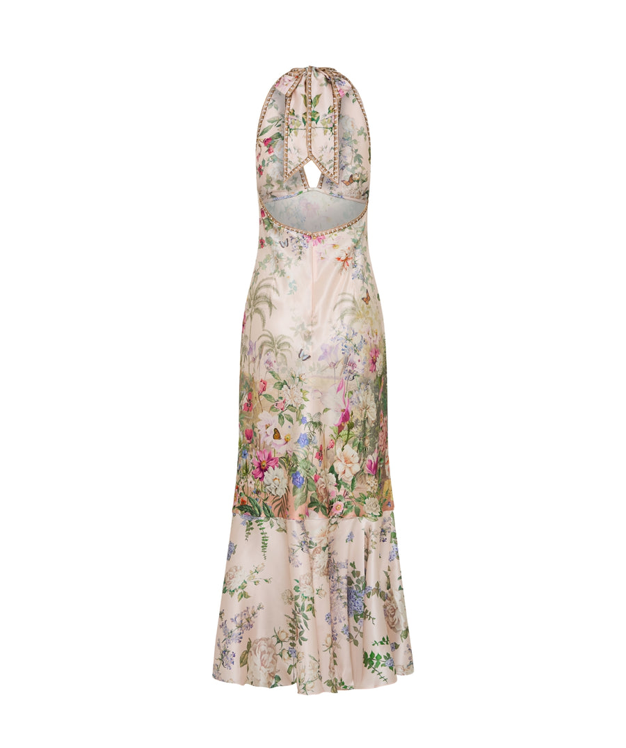 CAMILLA Palacio Playground Long Dress 00033563 features a striking print, flowing silhouette, and elegant neckline for a glamorous and bohemian-inspired style