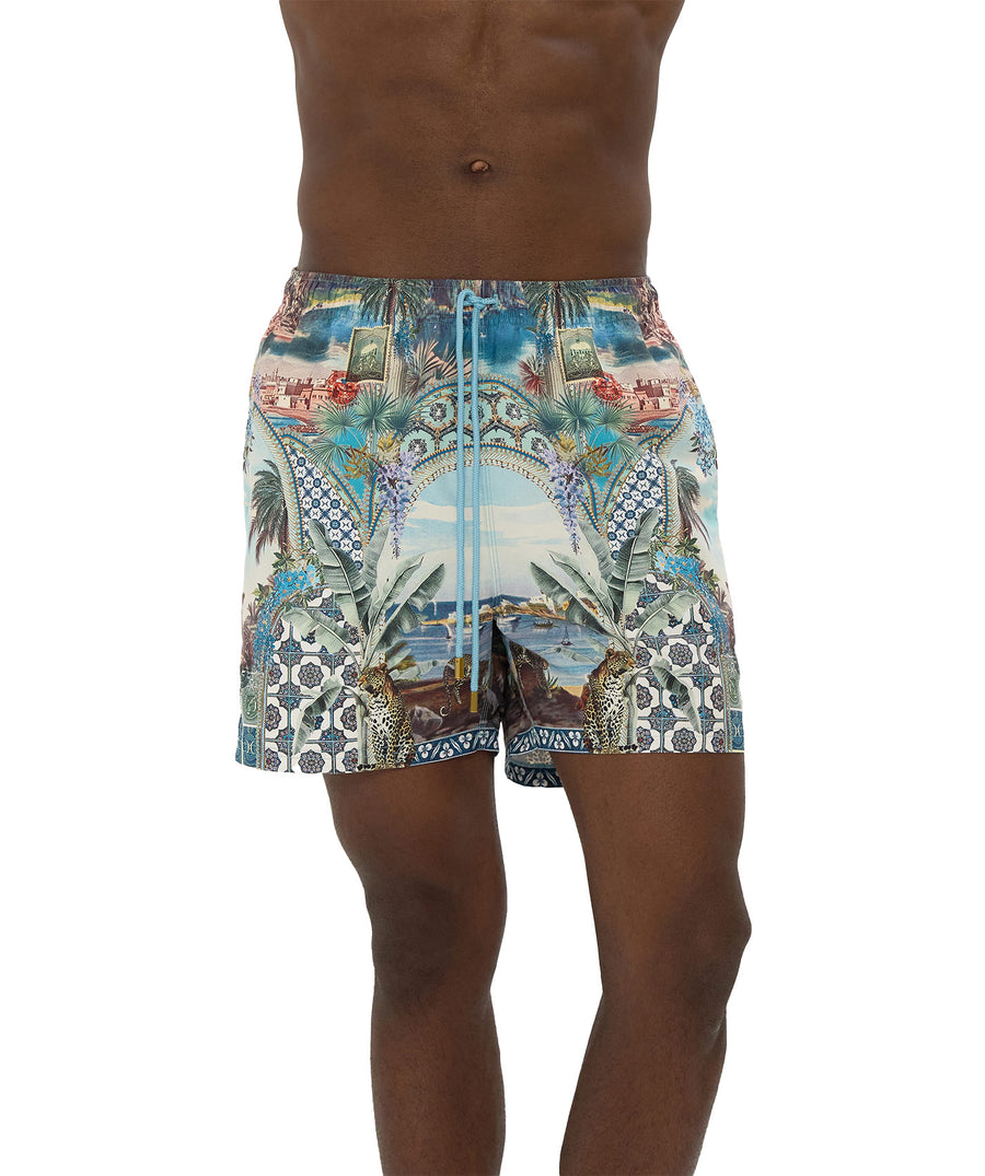 Stay stylish by the sea with CAMILLA Postcards & Palm Trees Mid Length Boardshort 00039189 – perfect for beach days and summer adventures.