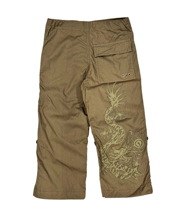 The Maharishi Dragon Boys Snopants 5512 feature bold dragon embroidery, adjustable fit, and durable fabric—perfect for comfort and standout street style.