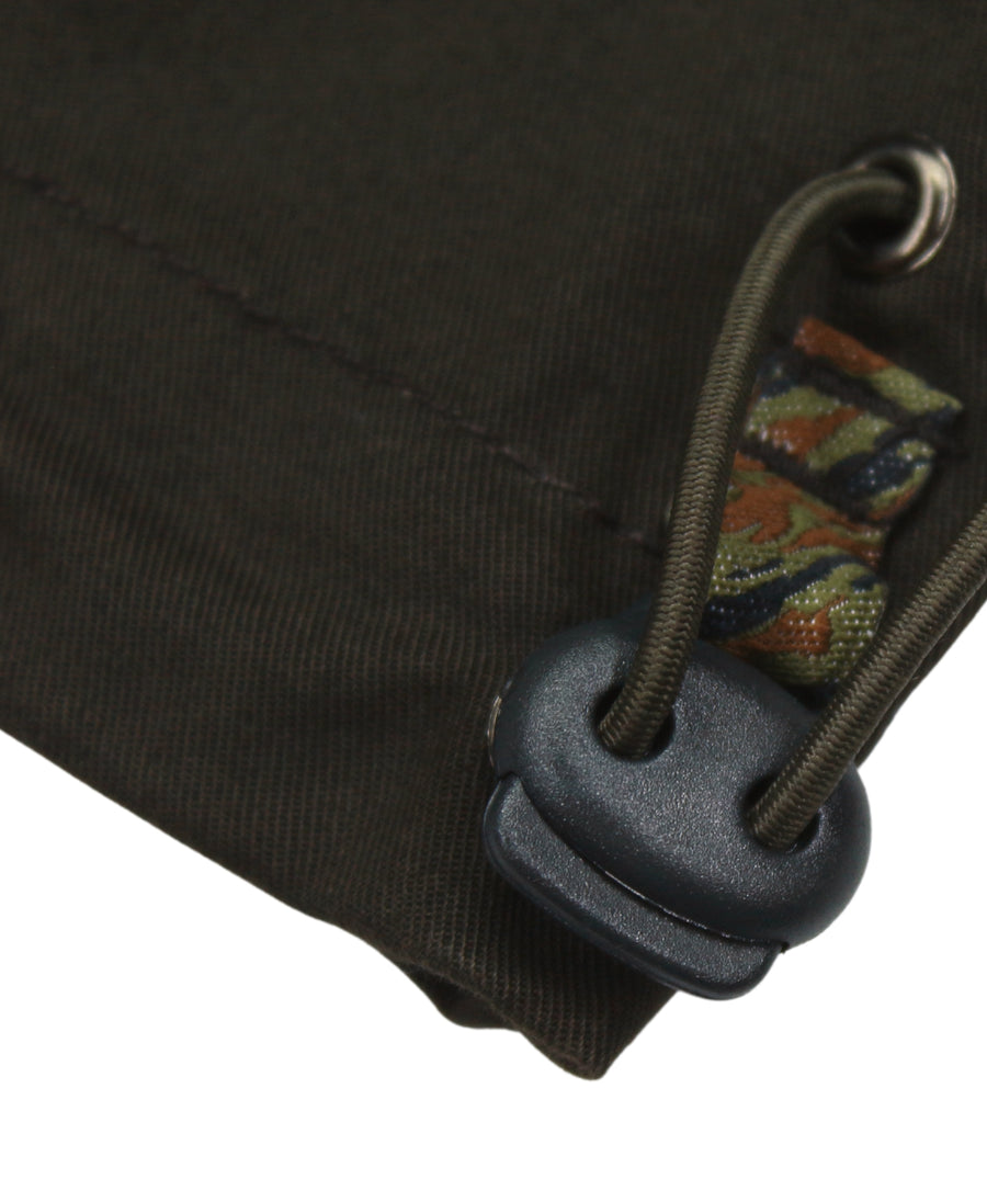 The Maharishi Boy's Antlers Snopants 5612 feature antler embroidery, adjustable fit, and durable fabric—perfect for bold style and everyday comfort.