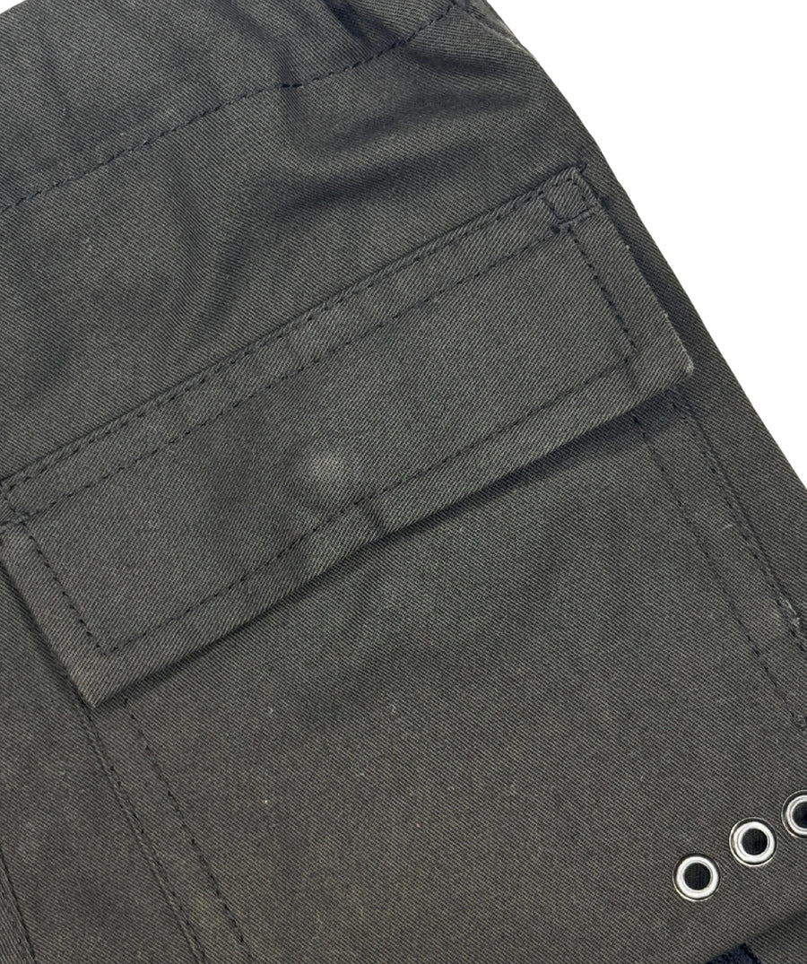 The Maharishi Headstand Boys Snopants 5627 feature unique headstand artwork, adjustable fit, and durable fabric—perfect for comfort with standout style.