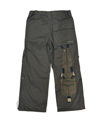 The Maharishi Headstand Boys Snopants 5627 feature unique headstand artwork, adjustable fit, and durable fabric—perfect for comfort with standout style.