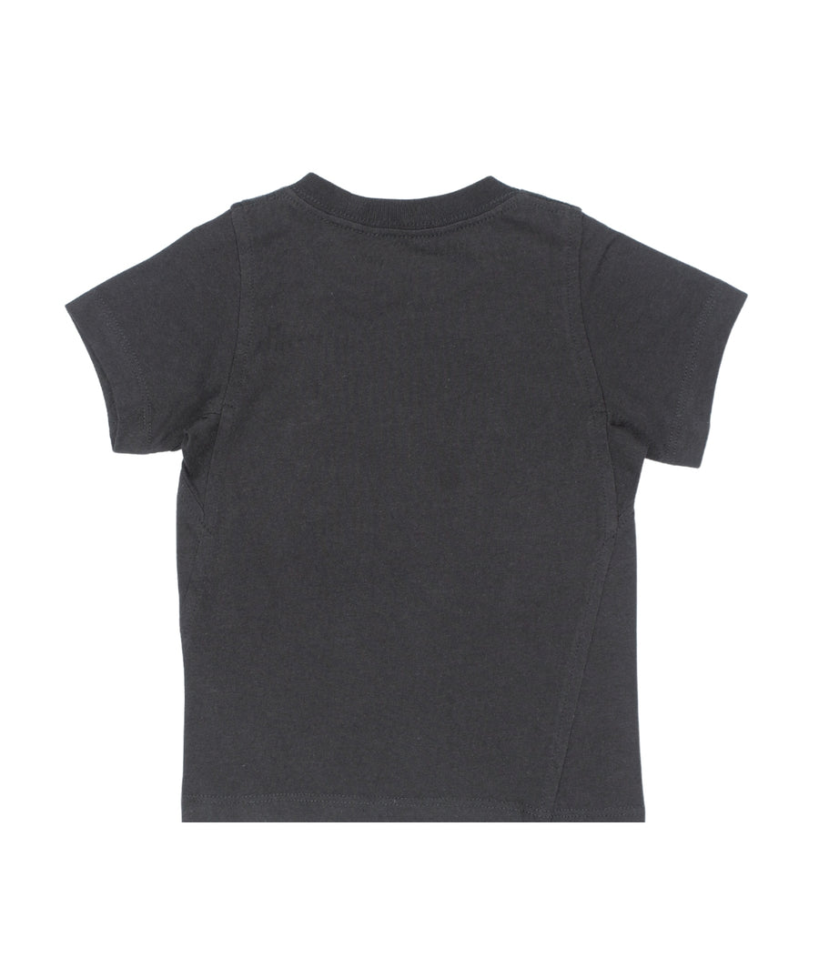 The MAHARISHI Pacifist Symbols T‑Shirt 5619 features bold peace icon prints, premium organic cotton, and relaxed fit—perfect for statement styling with sustainable flair.