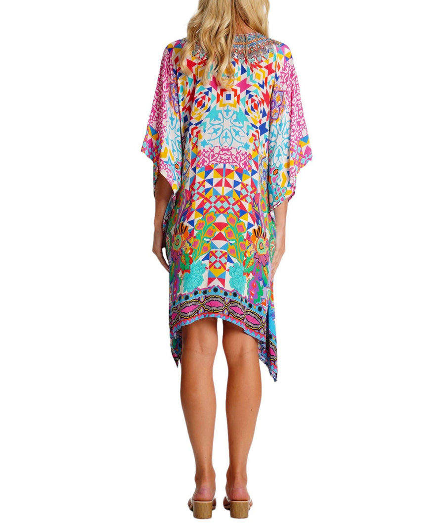 LA MODA Psychedelic Pattern Regular Kaftan 25033 RK – A stylish and flowing kaftan with a bold psychedelic print, lightweight fabric, and a relaxed fit, perfect for resort wear and effortless elegance