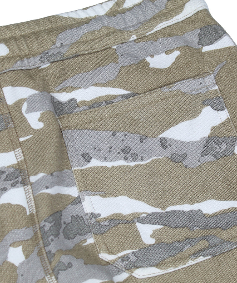 The MAHARISHI Camo Sweatpants B01MH5503 feature an all-over camo print, elastic waistband, and soft cotton blend—perfect for relaxed, everyday comfort.