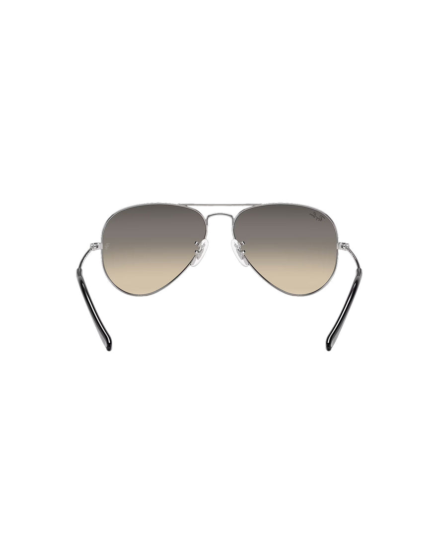 RAY-BAN Aviator Classic RB3025-003/32– Iconic aviator sunglasses with a sleek gold metal frame and classic green lenses, offering timeless style and UV protection.