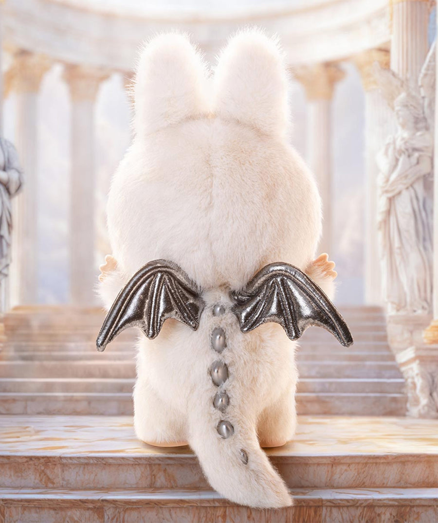 LABUBU The Monsters Zimomo – Angel in Clouds 31571024437 is a 58 cm vinyl plush with soft wings, premium design, and collectible Pop Mart craftsmanship.