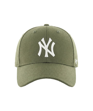 Show your team spirit with the ’47 MLB New York Yankees MVP Snapback Cap F11B-MVPSP17WBP-SW — adjustable, comfortable, and perfect for classic sporty style.