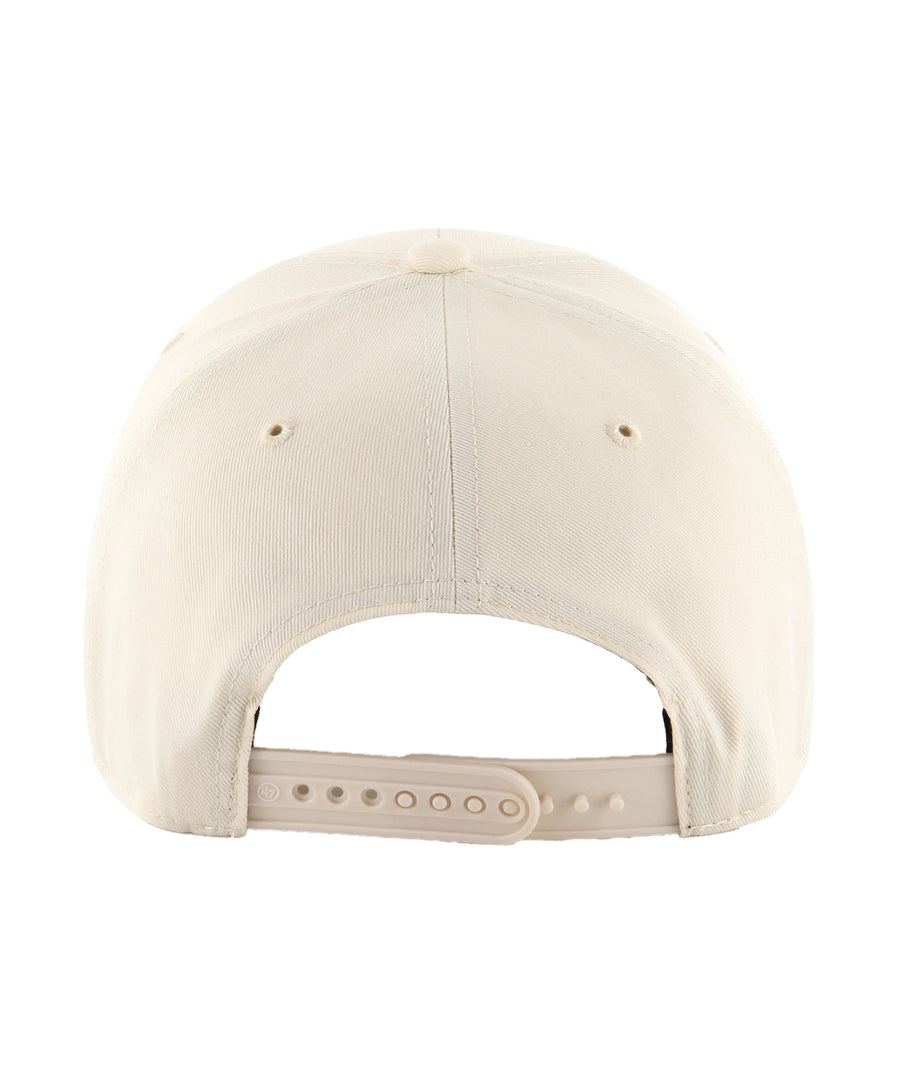 47 MLB New York Yankees Raised Basic MVP Cap F11B-RAC17CTP-NTA – classic curved visor cap with embroidered Yankees logo and adjustable strap fit.