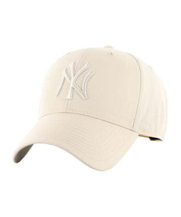 47 MLB New York Yankees Raised Basic MVP Cap F11B-RAC17CTP-NTA – classic curved visor cap with embroidered Yankees logo and adjustable strap fit.