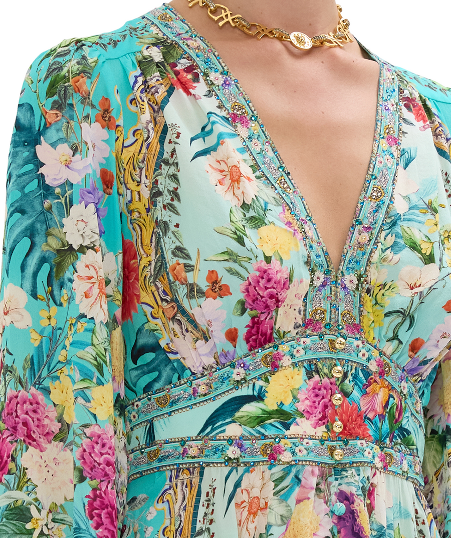 CAMILLA Gardens Of Queluz Long Dress 00034235 – An elegant long dress with a regal garden-inspired print, flowing silhouette, and luxurious fabric for timeless style