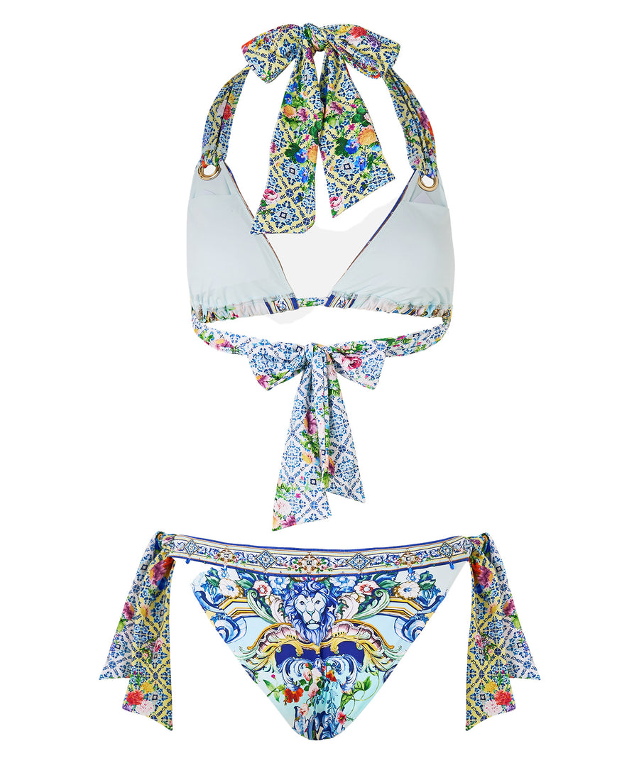 CAMILLA Wall To Wall Wonders Bikini 00034214 – A bold and vibrant bikini set featuring the signature Wall To Wall Wonders print, luxe fabric, and flattering fit