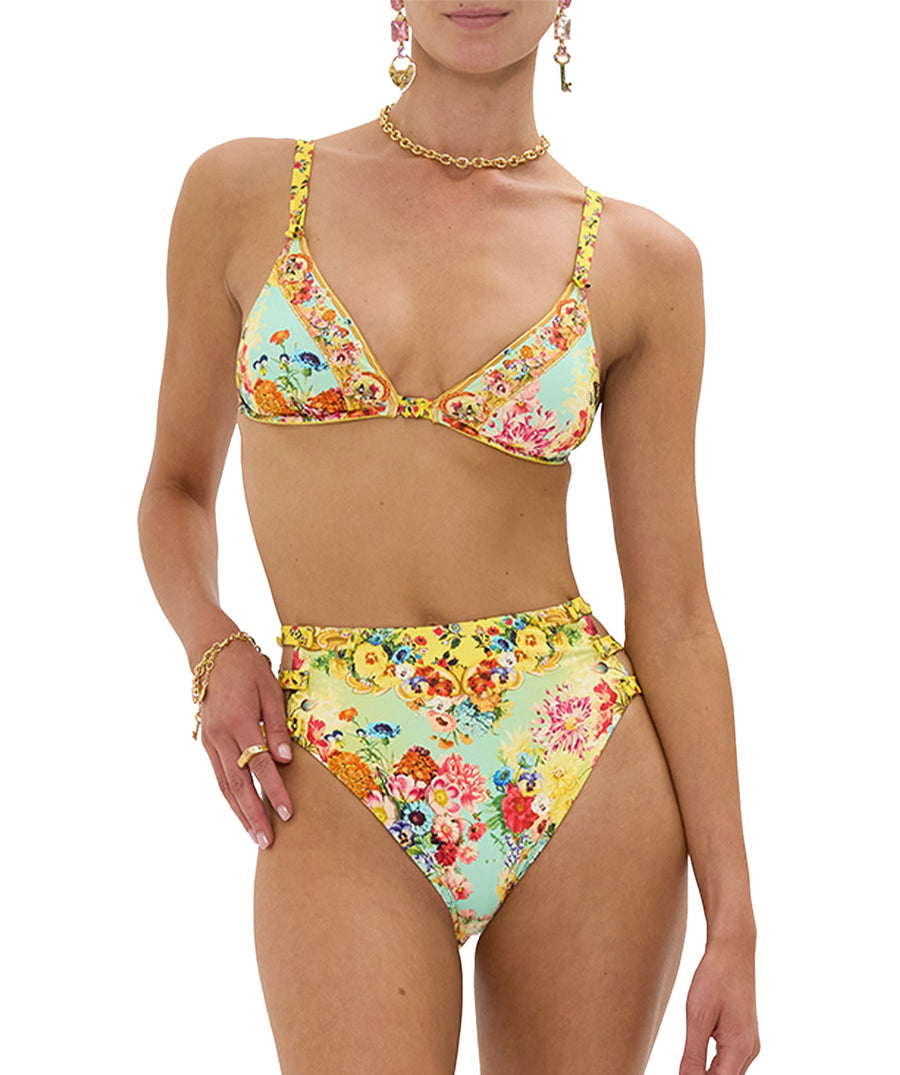 Flaunt fierce femininity in the CAMILLA Aromatic Tiger Flower Bikini 00035496/00035494 – a bold blend of wild prints and floral charm for standout swimwear