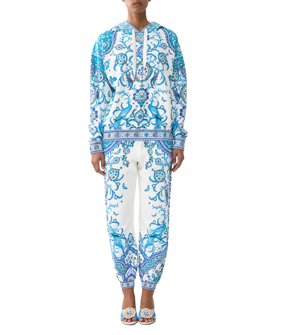 The CAMILLA Isnik Lullaby Tracksuit 00039563/00037333 blends comfort and style with bold prints, relaxed fit, and crystal accents—perfect for luxe lounging.