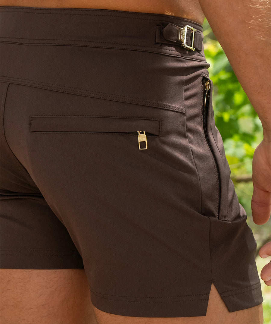 Upgrade your swim style with the SINK Pinnacle Tailored Swim Shorts SSW-PIN-BROWN-S — sleek, comfortable, and crafted for a refined, modern beach-to-pool fit.