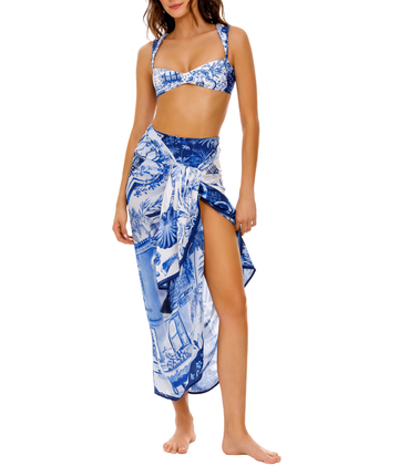 AGUA BENDITA Marine Tales Pareo 17839 – A versatile pareo adorned with the vibrant Tales print, crafted from lightweight fabric for elegant beachside styling