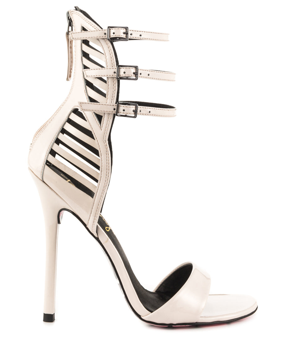 TAYLOR SAYS  Miss Skully Patent Leather Pumps 100TLRMISSSKULLY